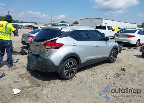 2019 Nissan Kicks Sv из США, поврежденный, VIN 3N1CP5CU7KL560336
